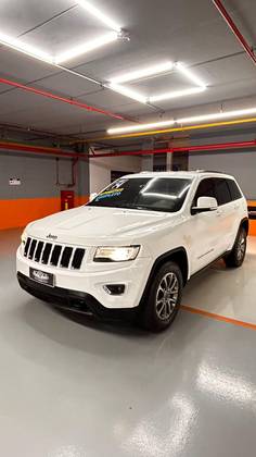JEEP GRAND CHEROKEE 3.6 LAREDO 4X4 V6 24V GASOLINA 4P AUTOMÁTICO JEEP GRAND CHEROKEE 3.6 LAREDO 4X4 V6 24V GASOLINA 4P AUTOMÁTICO